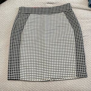 Banana Republic Women 2P Skirt in‎ Black and White with Pockets